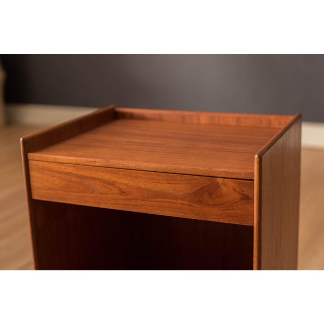 Soborg Mobler Vintage Danish Teak Bedside Nightstand End Table by Søborg Møbler For Sale - Image 4 of 18