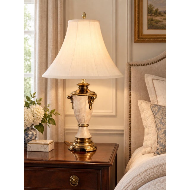 Vintage Neoclassical Ivory Ceramic and Gold Metal Urn Table Lamp With Original Bell Shade For Sale - Image 4 of 5