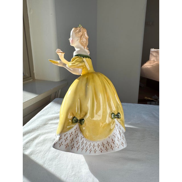 English 1959 Royal Doulton Figurine ~ "The Last Waltz" ~ Hn 2315 For Sale - Image 3 of 12