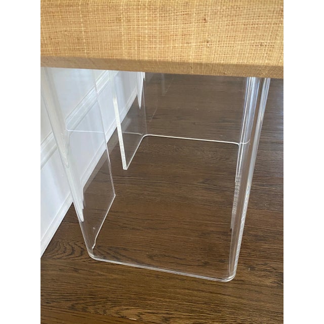 Chic Mid Century Modern Lucite & Laminated Raffia Table For Sale In Philadelphia - Image 6 of 13