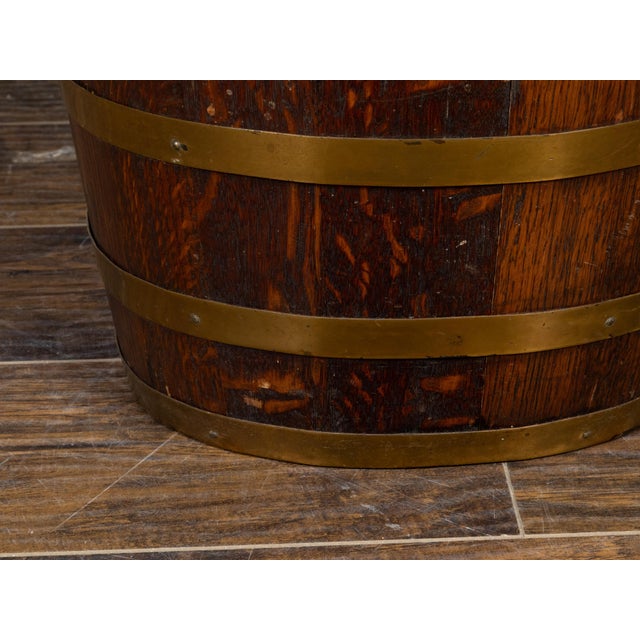English Victorian 19th Century Oval Barrel with Coat of Arms and Brass Braces For Sale - Image 4 of 12