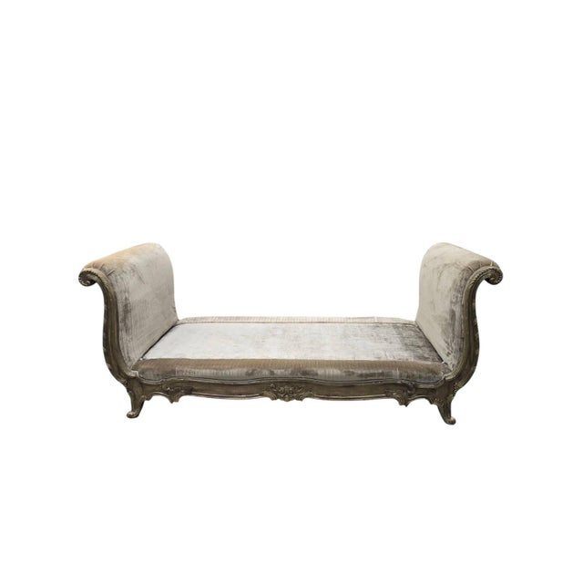 Vintage Marge Carson French Louis XV Style Daybed Newly Reupholstered, Attrbiuted For Sale - Image 9 of 12