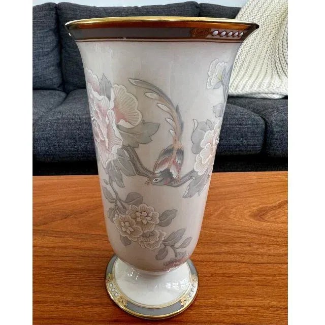Late 20th Century Late 20th Century, Lenox, Presidential Collection McKinley Vase For Sale - Image 5 of 11