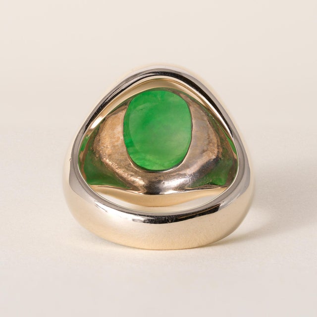 Late 20th Century Gia Certified 6.17 Carat Jade No Treatment Bezel Set 18k Gold Vintage Ring, Size 7 For Sale - Image 5 of 6