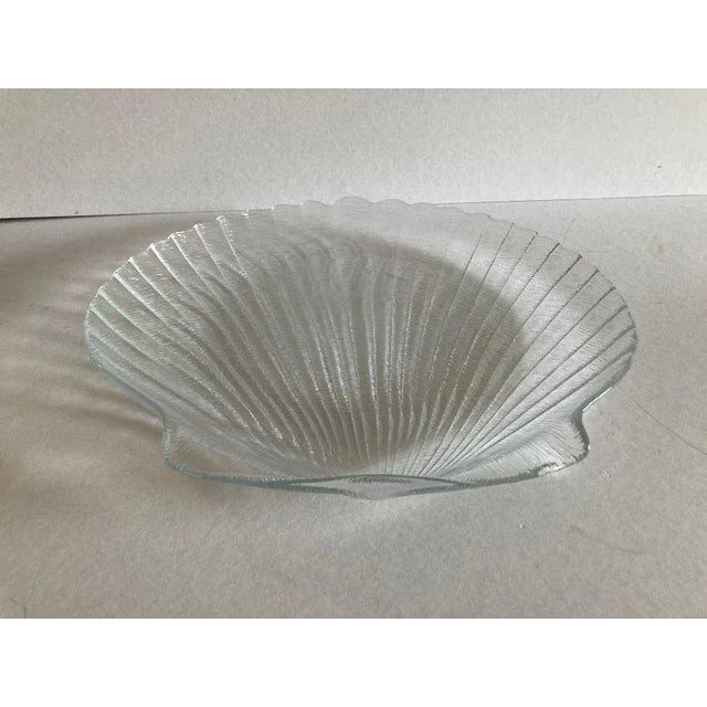 Mid-Century Modern 1990's Clamshell Glass Serving Plate For Sale - Image 3 of 5