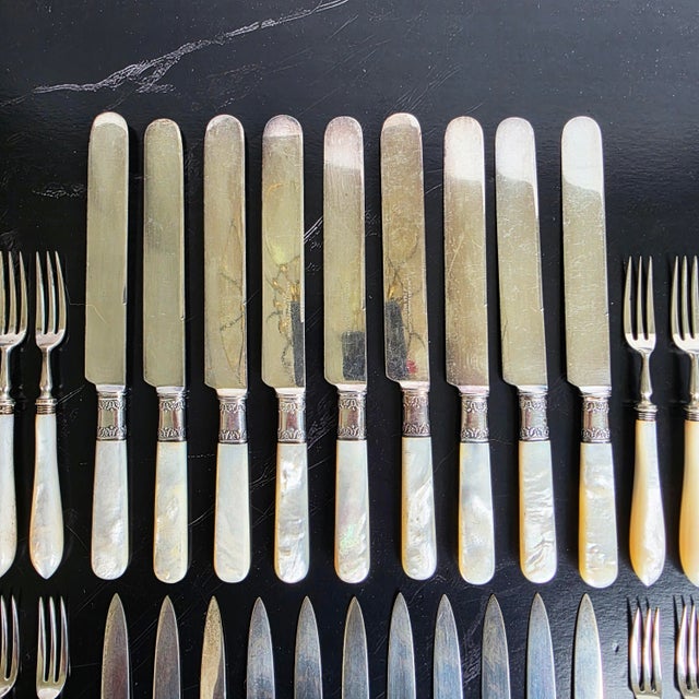 Antique Landers Frary & Clark Mother-of-Pearl Flatware Set, 31 Pieces For Sale - Image 10 of 13