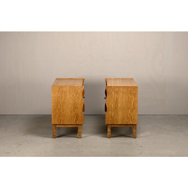 1960s Mid-Century Danish Oak Bedside Cabinets by Henning Kjærnulf, Denmark, 1960s, Set of 2 For Sale - Image 5 of 18