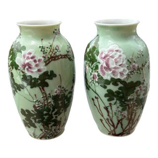 1900's Pair of Meiji Era Celadon Vases With Pate-Dur-Pate Decoration For Sale