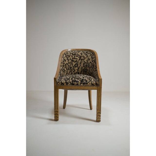 Art Deco French Gondola Armchair in Oak, 1930 For Sale - Image 4 of 18