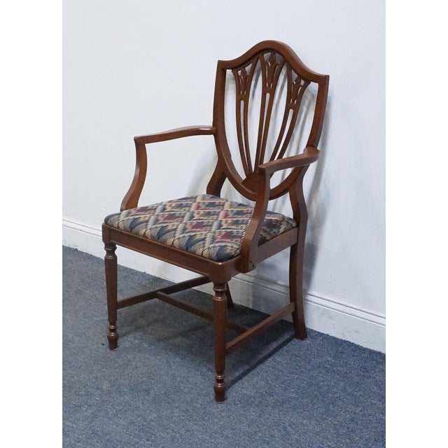 Duncan Phyfe High End Vintage Solid Mahogany Traditional Duncan Phyfe / Hepplewhite Style Shield Back Dining Arm Chair For Sale - Image 4 of 9