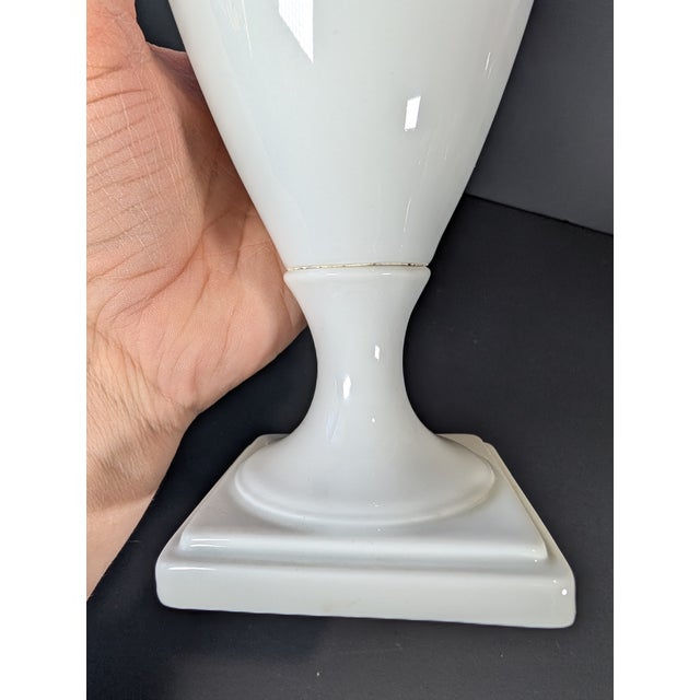 Vintage White Porcelain Swan Double Handle Vase, Alka Kunst, Alboth Kaiser, Bavaria 1956 For Sale - Image 9 of 12