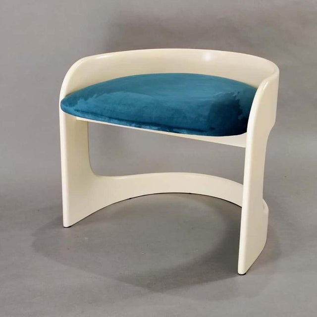 Space Age White Dressing Table and Chair, 1960s, Set of 2 For Sale - Image 5 of 10