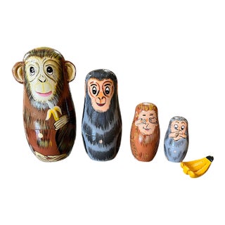 Vintage Hand-Painted Three Wise Monkeys Nesting Dolls With Banana, Set of 5 For Sale