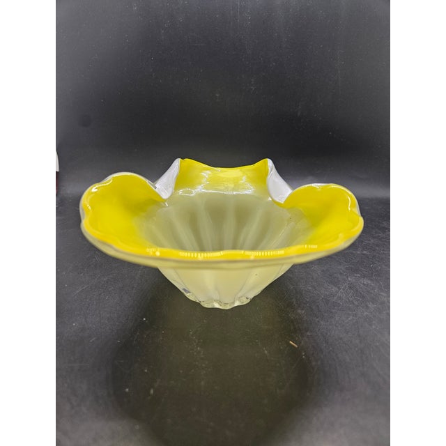 Mid-Century Modern Alfredo Barbini Murano Shell Dishe For Sale - Image 3 of 4