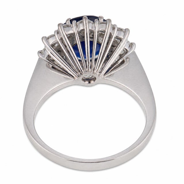 Vintage Gia 4.00 Carat Sapphire Diamond 18k White Gold Cluster Ring, Size 5 For Sale In Los Angeles - Image 6 of 6