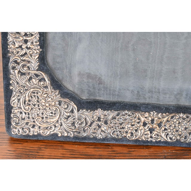 Tiffany & Co. Style Art Nouveau Italian Sterling Silver Overlay Picture Frame For Sale - Image 10 of 14