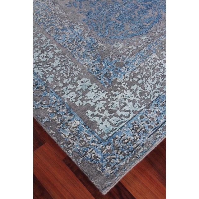 Textile Jordan Gray/Blue Hand knotted Wool/Viscose/Cotton Area Rug - 10'x14' For Sale - Image 7 of 8