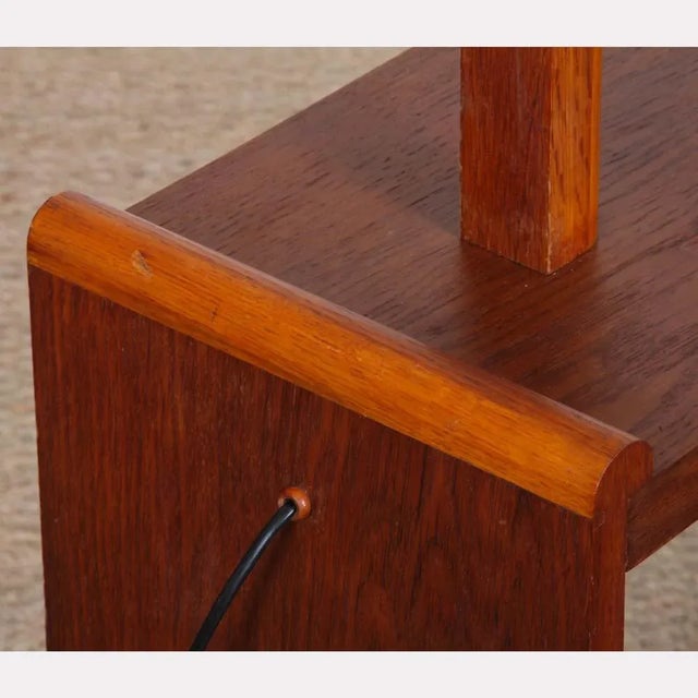 1930s Modernist Oak and Chrome-Plated Metal Floor Lamp attributed to DIM, 1930s For Sale - Image 5 of 7