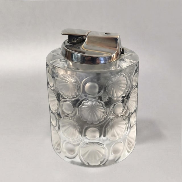 Mid-Century Modern Crystal Tokyo Table Lighter from Lalique, France, 1970s For Sale - Image 3 of 9