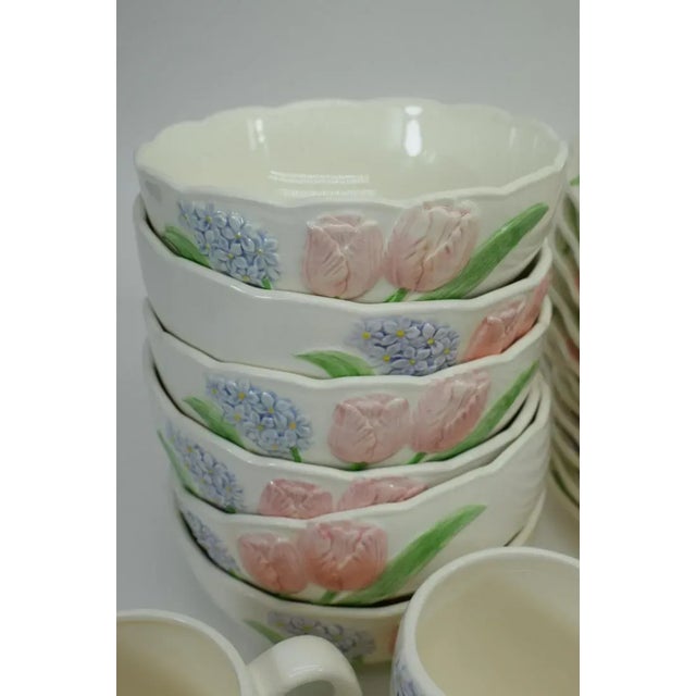 Contemporary Late 20th Century 50 Piece Mary Ann Baker "Tulip Garden" Porcelain Dinner Service & Tea / Coffee Set For Sale - Image 3 of 10