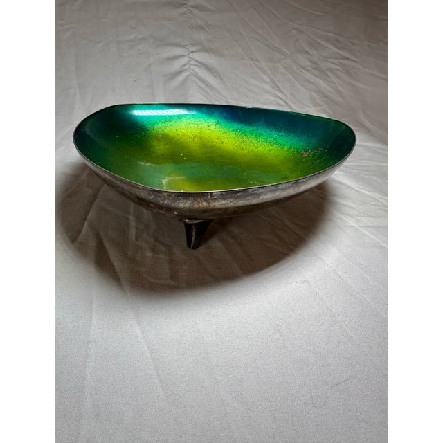 Acid Yellow to Turquoise Blue Enamel Ombré Bowl For Sale In Las Vegas - Image 6 of 10