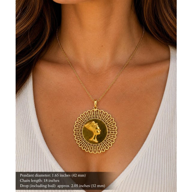 Vintage Italian 18k Gold Nefertiti Egyptian Revival Pendant For Sale - Image 11 of 11