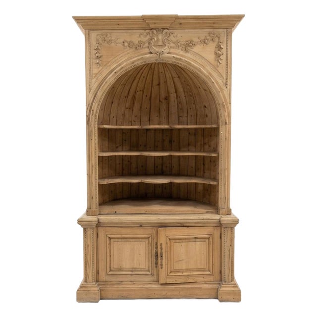 Late 19th Century Pine Barrel-Back Corner Cupboard For Sale