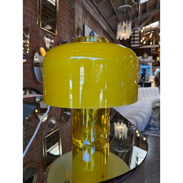 Glass Lt226 Murano Glass Table Lamp by Carlo Nason for Mazzega in Yellow For Sale - Image 7 of 10
