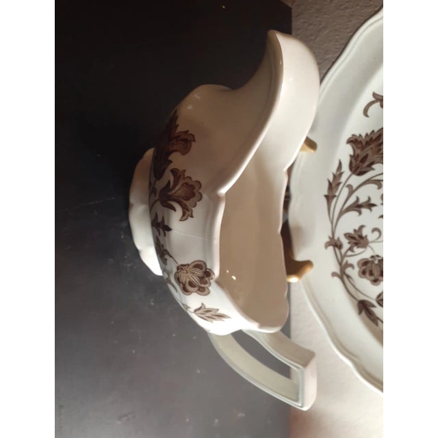 English 1930s Jg Meakin Ironstone England Pair of Platter & Gravy Boat Set- 2 Pieces For Sale - Image 3 of 8