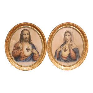 Pair of 19th Century French Sacred Heart Jesus and Mary Oval Giltwood Frames