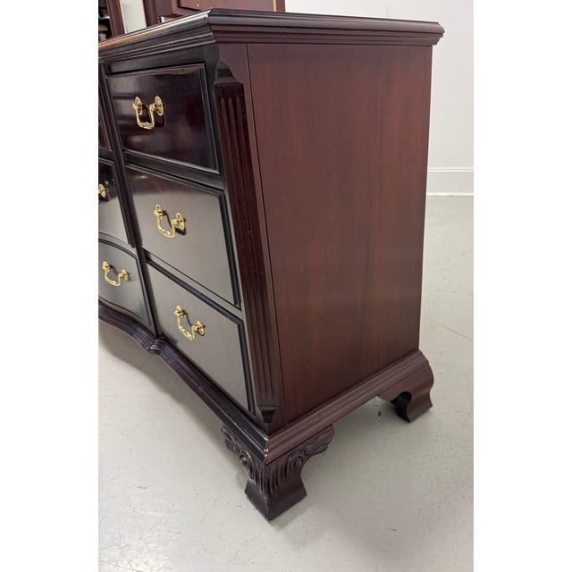 Late 20th Century Thomasville Mahogany Chippendale Style Nine-Drawer Triple Dresser For Sale - Image 5 of 16