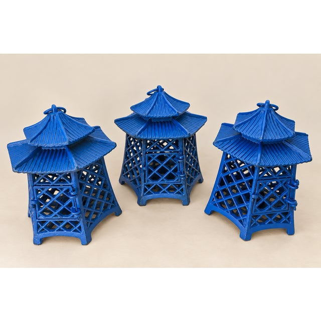 Three Vintage Blue Chinoiserie Asian Cast Iron Pagoda Laterns - a Set For Sale - Image 4 of 9