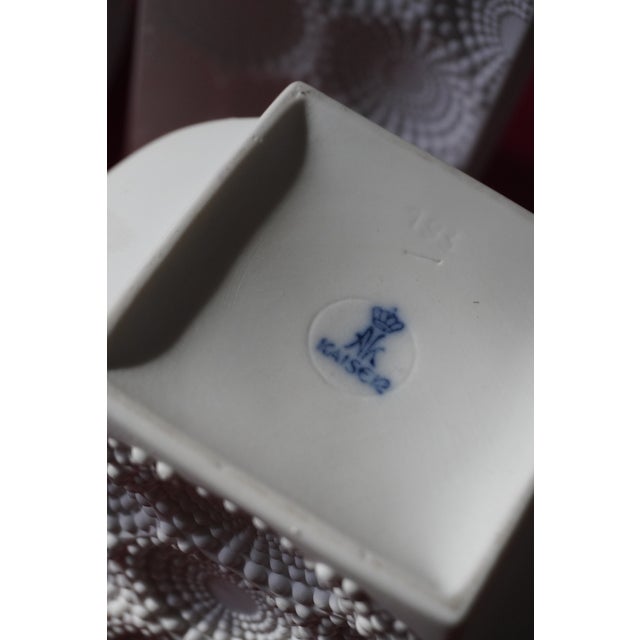 White Vintage German Vases in Biscuit Porcelain from AK Kaiser, 1960s, Set of 3 For Sale - Image 8 of 11