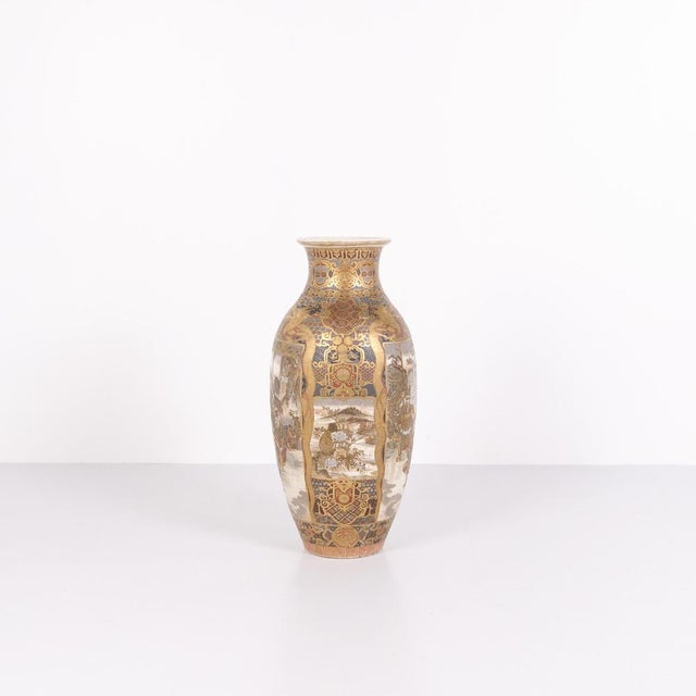 Meiji Japanese Satsuma Vases in Hand-Painted Porcelain, 1890s, Set of 2 For Sale - Image 9 of 16