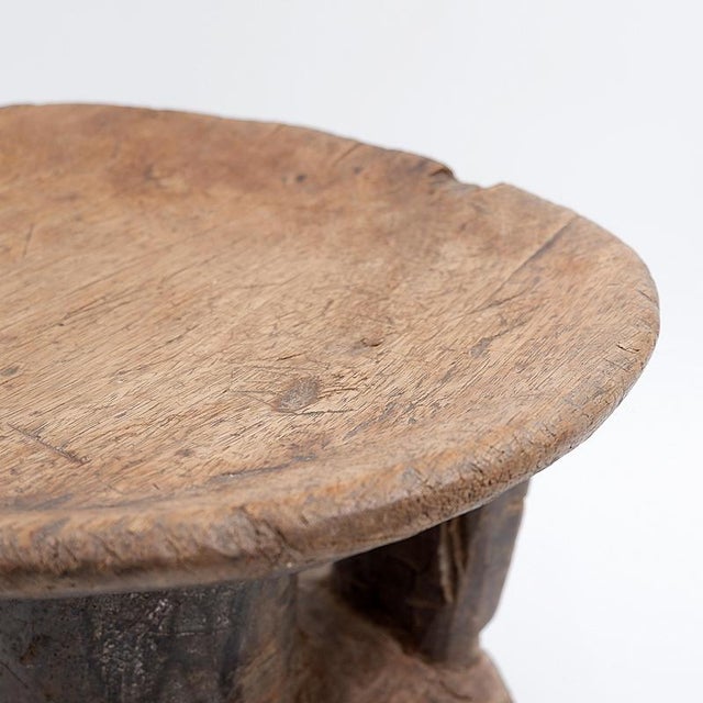 African Tonga Stool with Handle For Sale - Image 4 of 14
