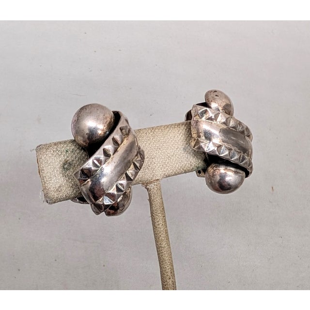 Napier Vintage Signed Napier Modernist Silvertone Scroll Clip Earrings-2 Pieces For Sale - Image 4 of 8