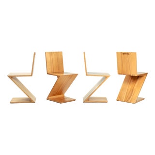 Modernist De Stijl Zig Zag Ashwood Chairs by Gerrit Rietveld, 1930s, Set of 4 For Sale
