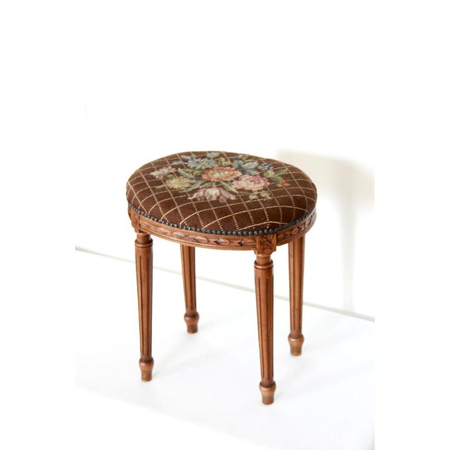 Antique Louis XVI Style Luigina Ottoman, Italy, 1940s For Sale - Image 13 of 13