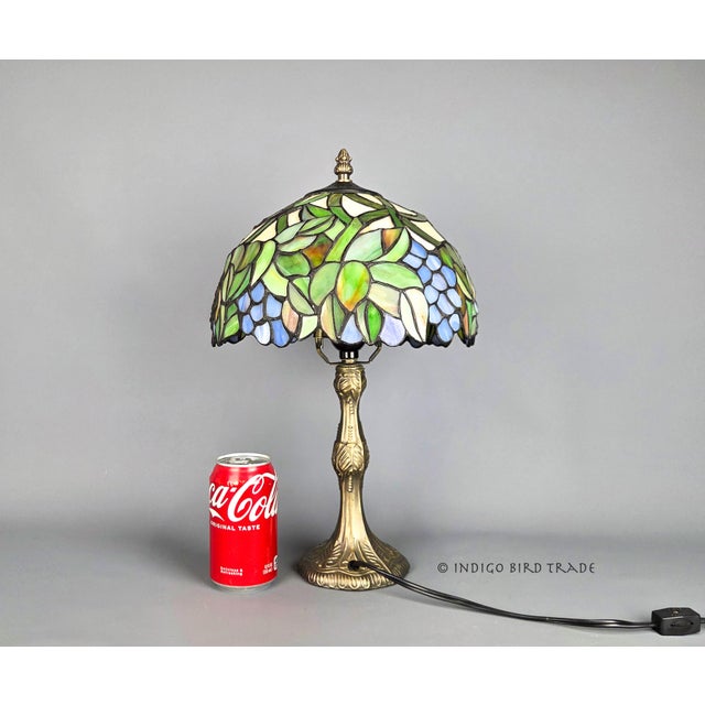 American Vintage Stained Glass Floral Tiffany Style Desk Lamp For Sale - Image 3 of 7