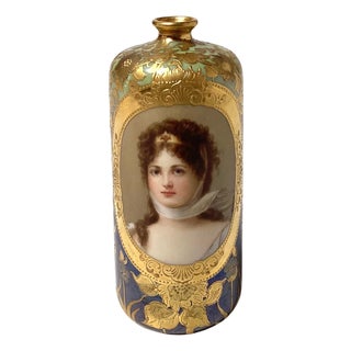 Exquisite Royal Vienna Cabinet Vase of Queen Louise, Circa 1900 For Sale