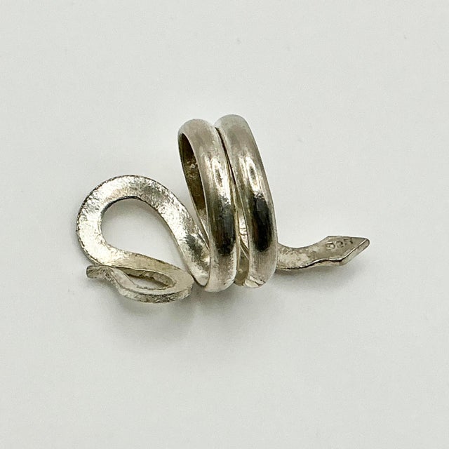 1990s Vintage Southwestern Boho Chic Figurative Sterling Silver Snake Ring - Size 6 For Sale - Image 10 of 12