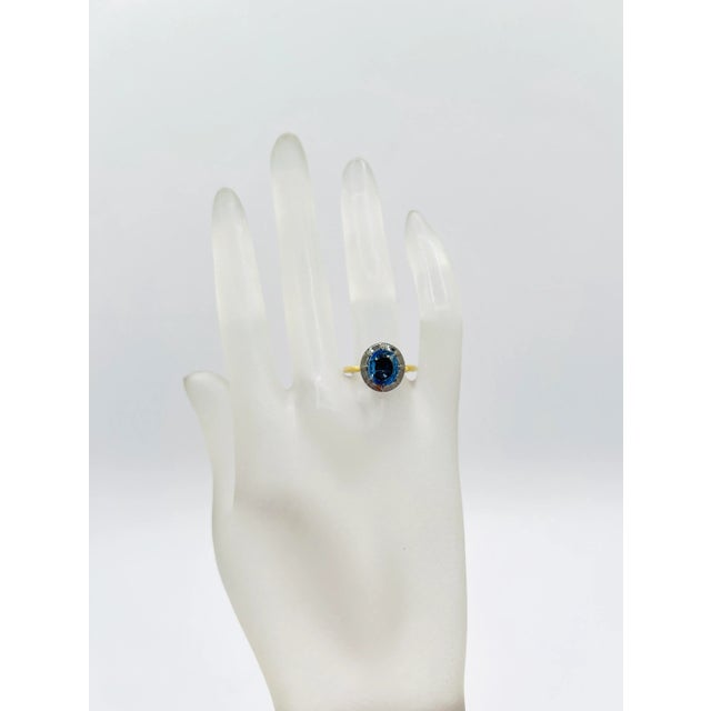 Modern Gia No Heat Sri Lanka Blue Sapphire Oval Ring in Black Rhodium & 18k Yellow Gold, Size 6.5 For Sale - Image 3 of 8