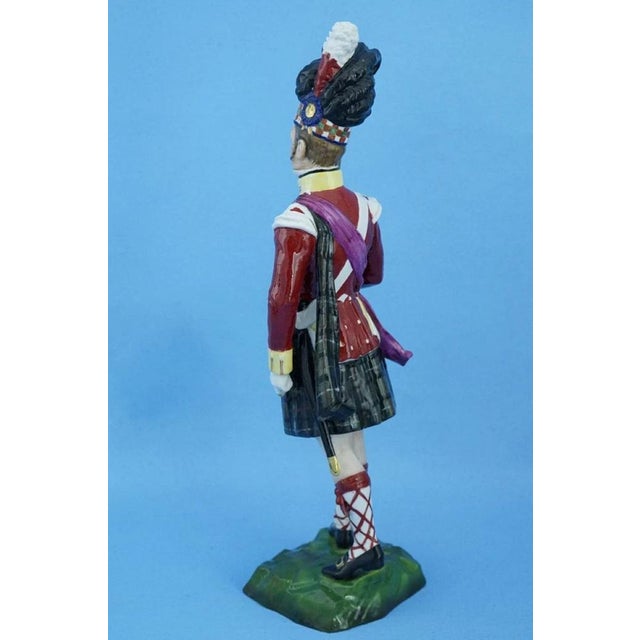 19th Century Porcelain Napoleonic Soldier Figurine from Capodimonte Manufacture, 1800s For Sale - Image 6 of 18