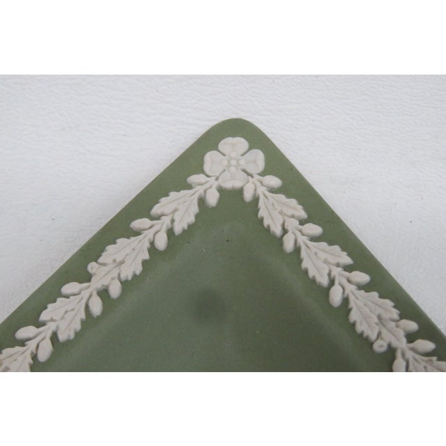 Ceramic Wedgwood Green Jasperware Diamond Shaped Trinket Ring Dish Made in England 4981b For Sale - Image 7 of 13