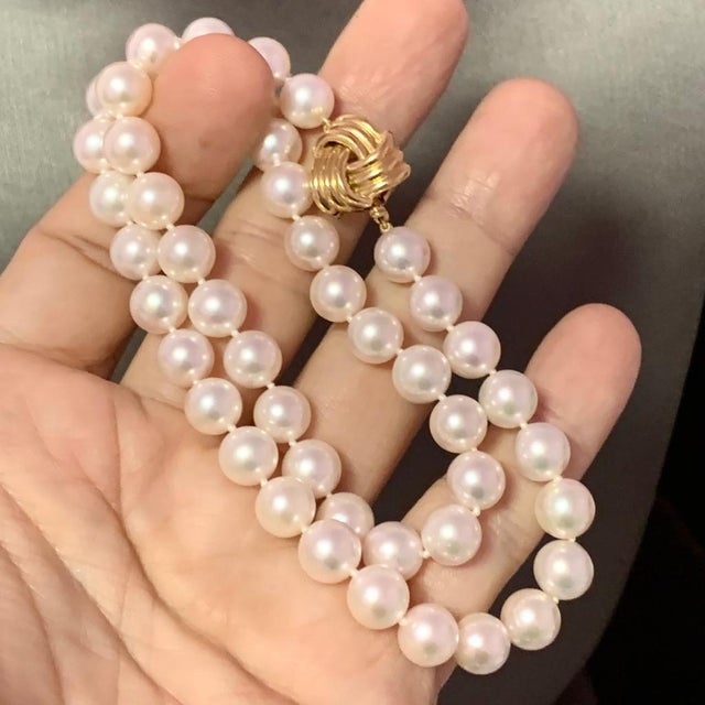 Akoya Pearl Necklace 14 Karat Yellow Gold Certified For Sale - Image 4 of 5