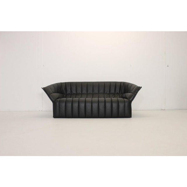 Designer / manufacturer: Inga Sempé / Ligne Roset Color: body dark brown/ seat and backrest black Cover: Nappa leather...