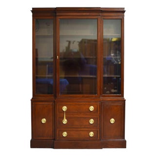 Mid Century Traditional Style Mahogany Display Curio China Cabinet by RWay For Sale