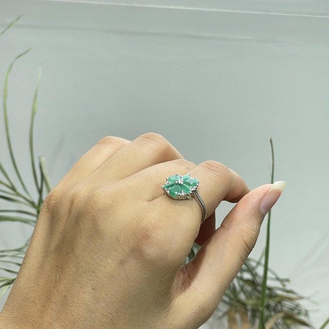 Emerald & Diamond Floral Statement Ring in 925 Sterling Silver, Us Size 7.5 For Sale - Image 10 of 15