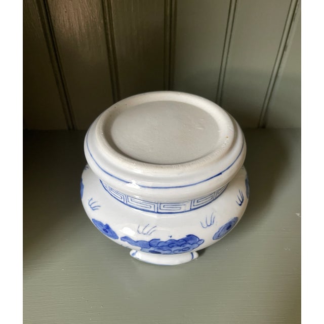 Vintage Late 20th Century Blue & White Chinoiserie Stand For Sale - Image 4 of 7