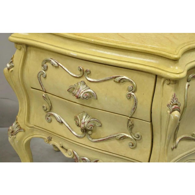 Mid 20th Century Italian Rococo Cream Lacquer 2 Drawer Nightstands Bombe Bedside Commode - A Pair For Sale - Image 5 of 12